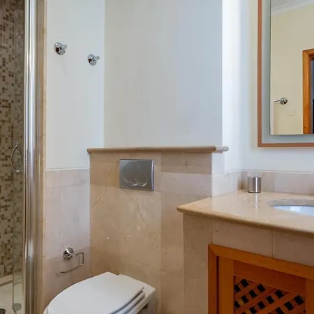 Greice Homes-luxury 2 Bed En-suite With Pool & Golf View Lejlighed *