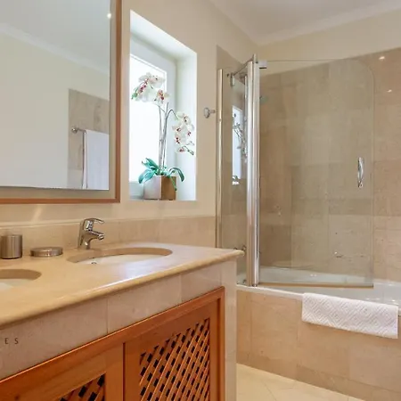 Greice Homes-luxury 2 Bed En-suite With Pool & Golf View Lejlighed