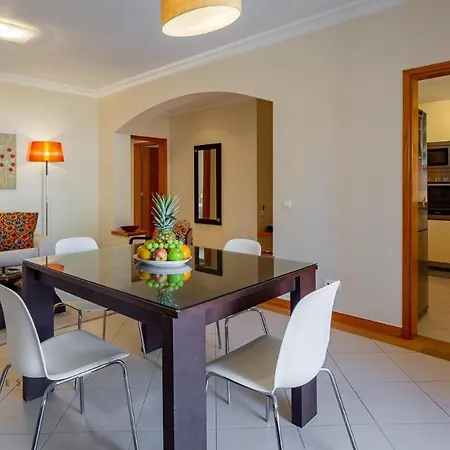 Lejlighed Greice Homes-luxury 2 Bed En-suite With Pool & Golf View